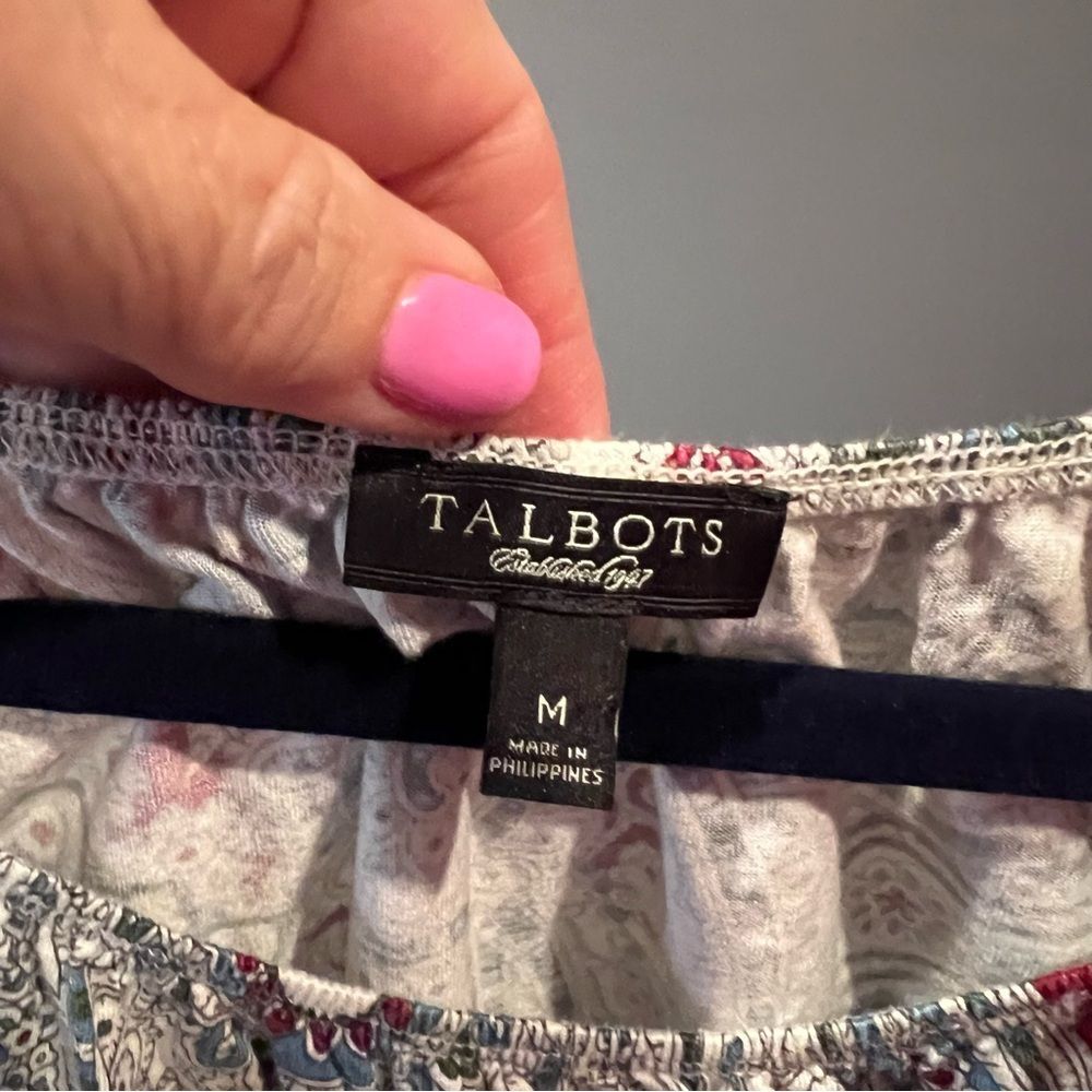 Talbots top size medium. - Picture 2 of 3